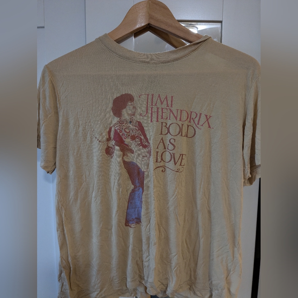 Jimi Hendrix 'Bold As Love' Graphic Tee - Junk Food Clothing. Size Medium